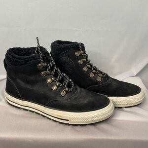 Converse‎ Womens Black Suede Lace Up Booties Size 7 Hi Tops Faux Fur Lined